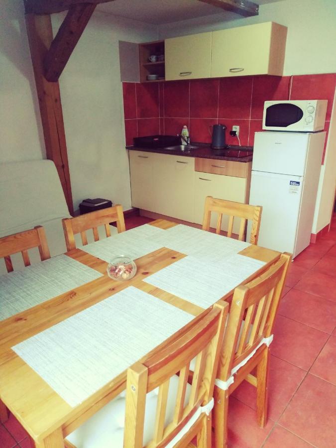 Penzion U Dvojice Nove Mesto na Morave Ngoại thất bức ảnh