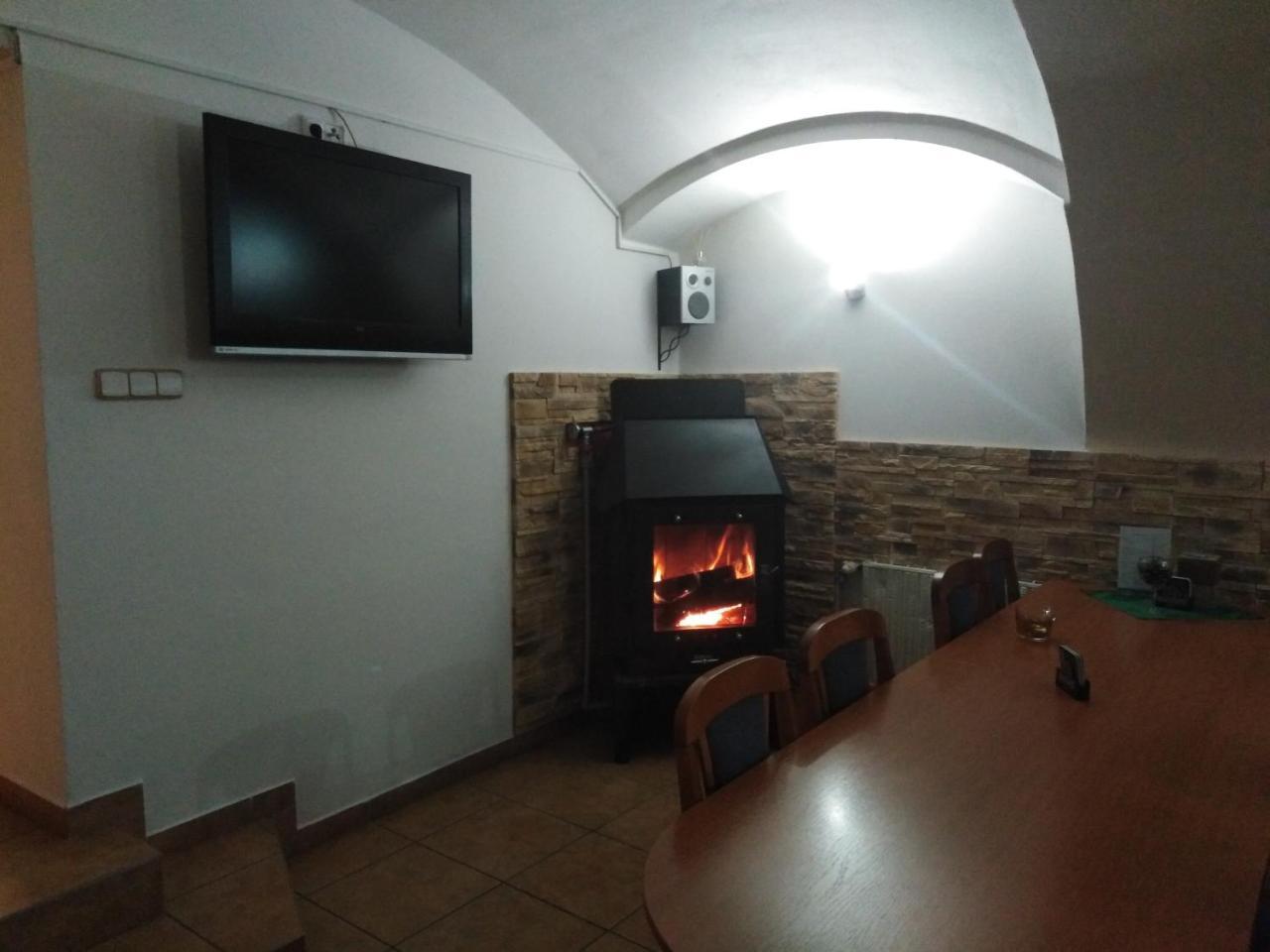 Penzion U Dvojice Nove Mesto na Morave Ngoại thất bức ảnh